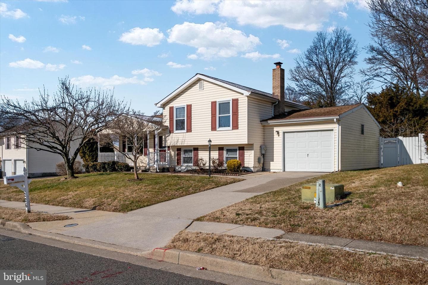 226 Compass Road photo 2