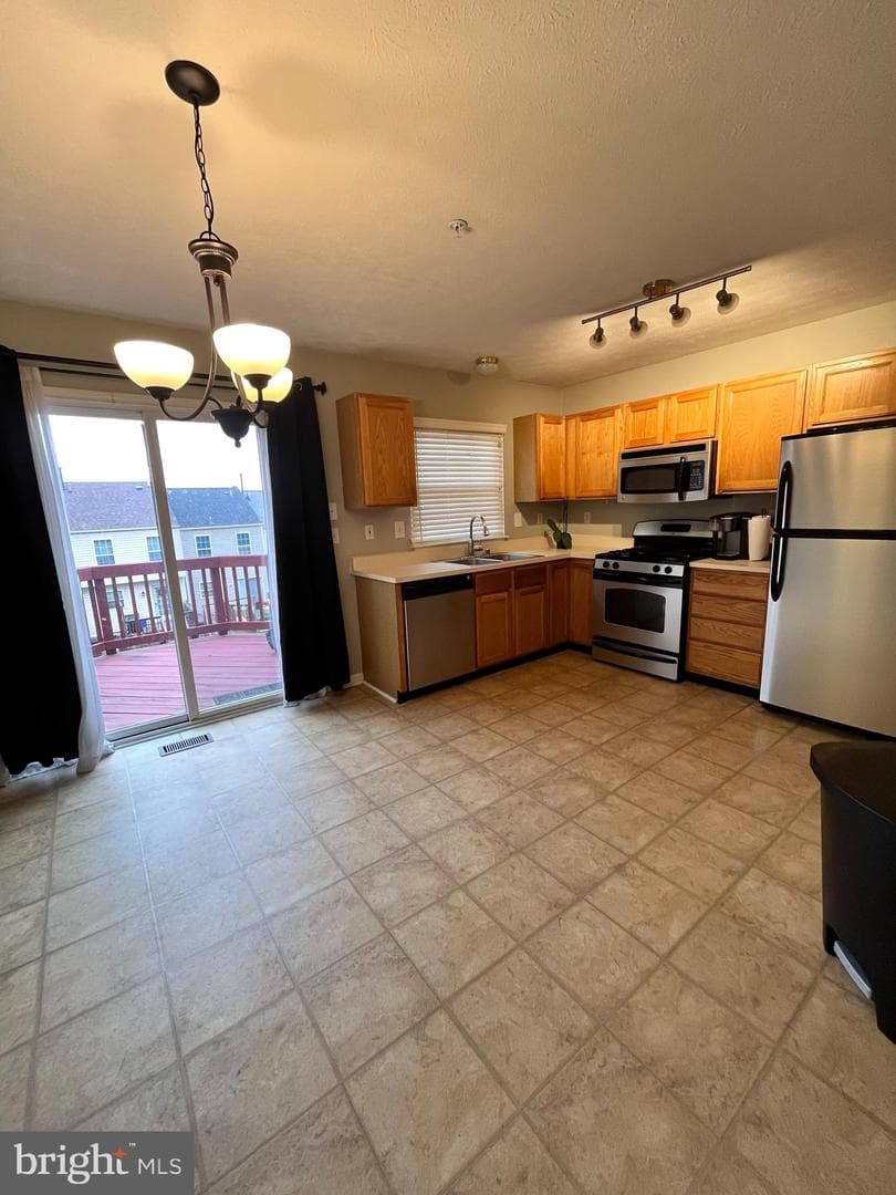 4504 Donatello Square photo 7
