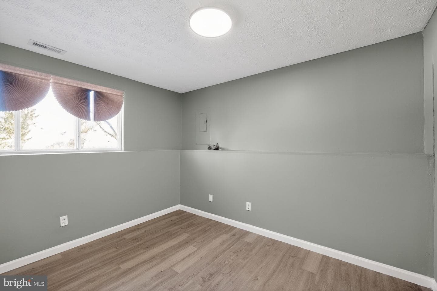 3329 E Joppa Road photo 19