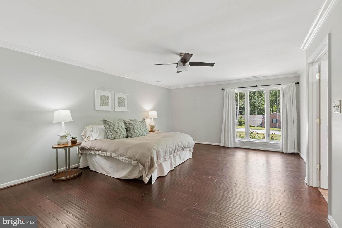 4037 Holly Knoll Drive photo 24