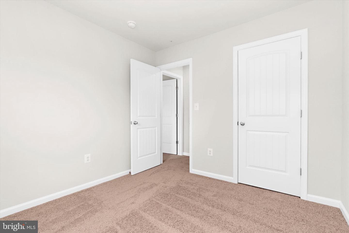 8143 Bartholomew Court photo 29