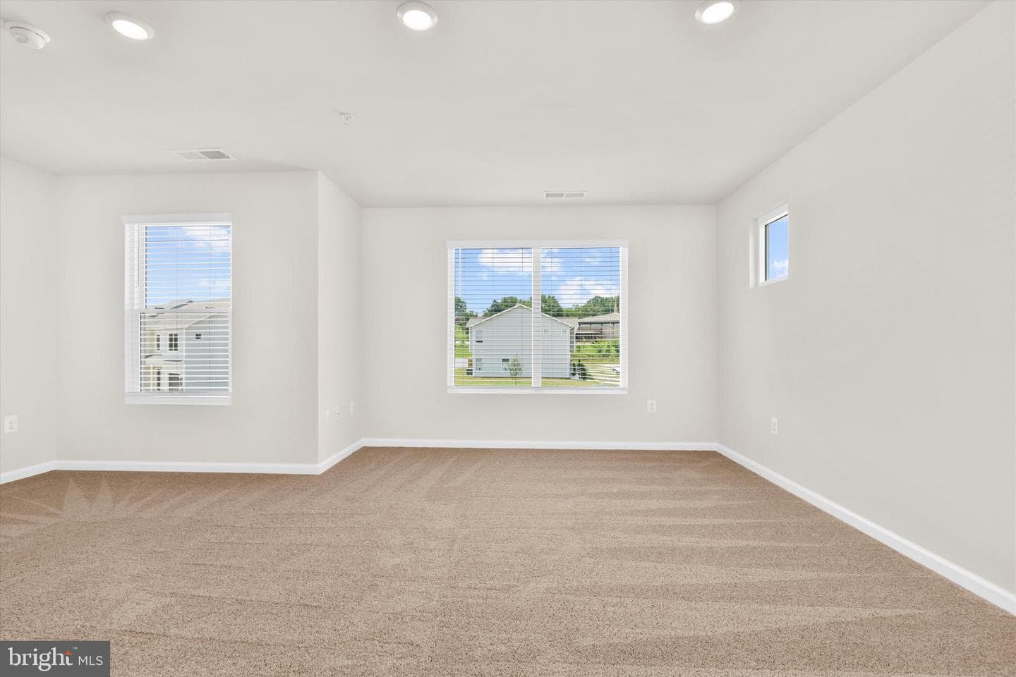 8125 Bartholomew Court photo 20