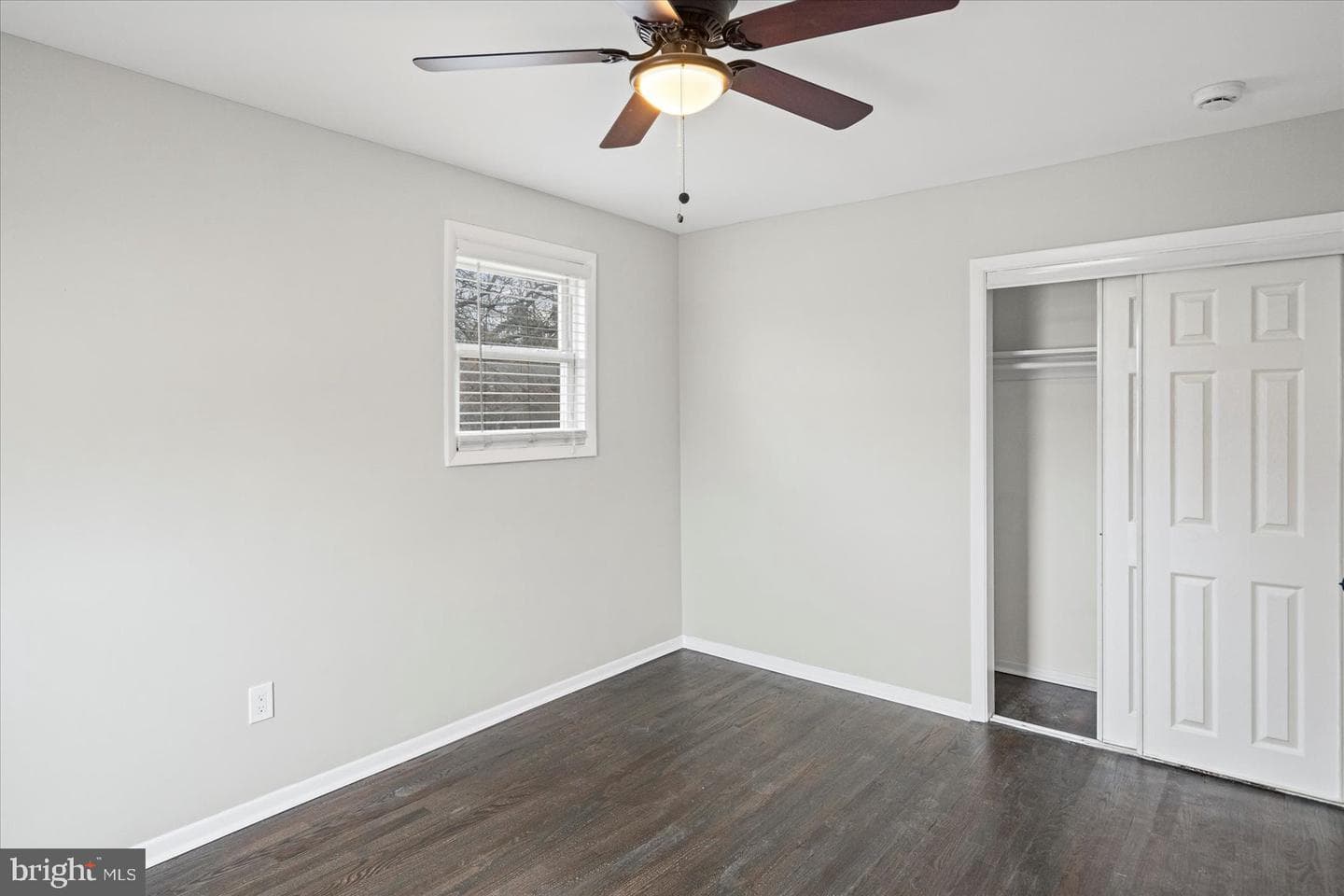 306 Capitol Court photo 21