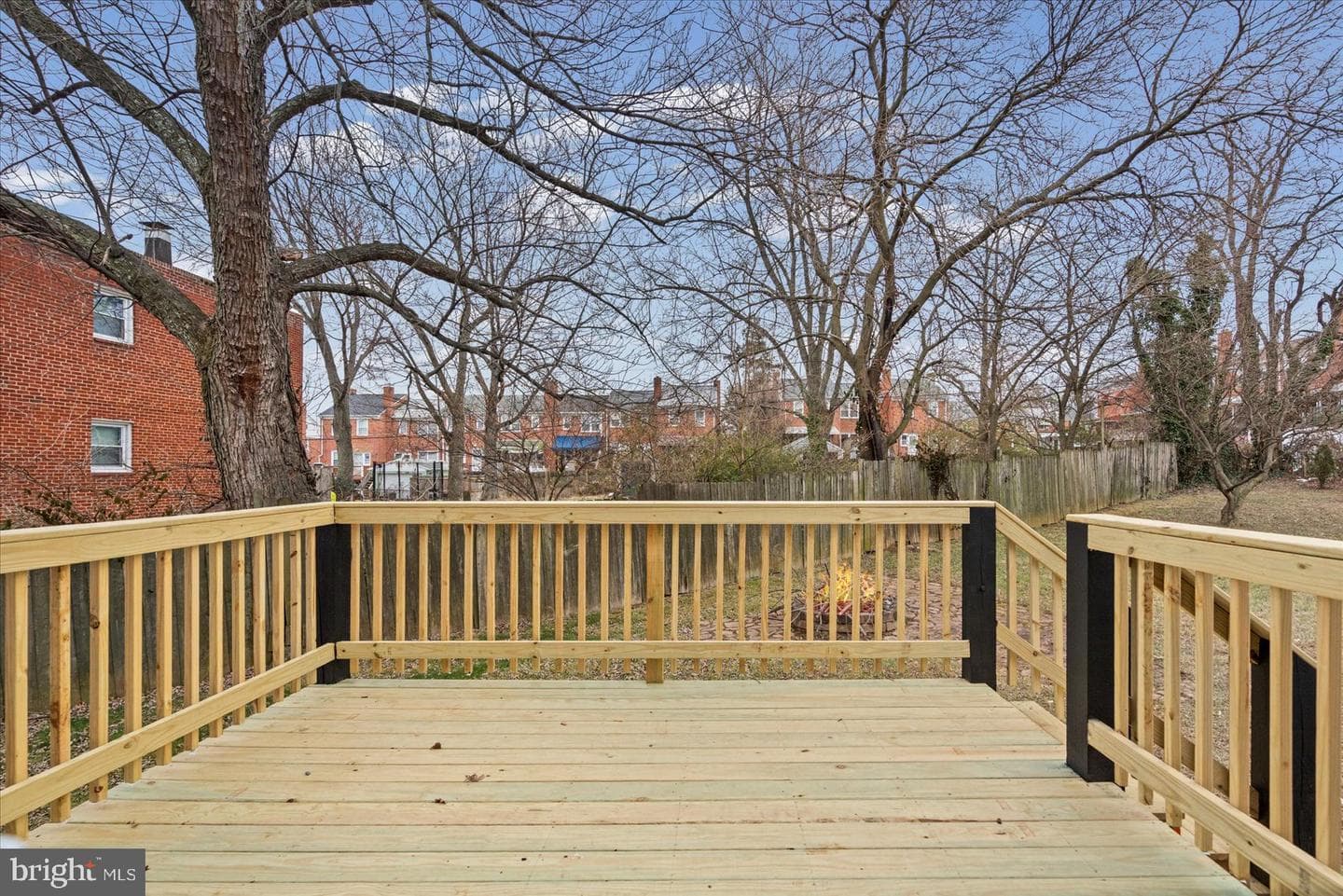 306 Capitol Court photo 31