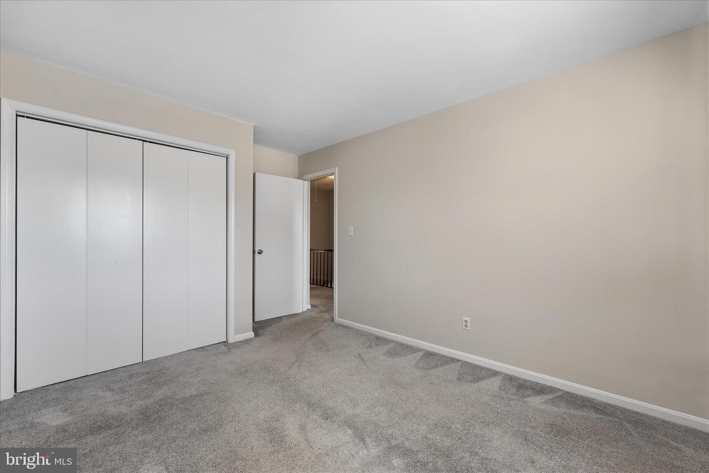 5816 Richardson Mews Square photo 18