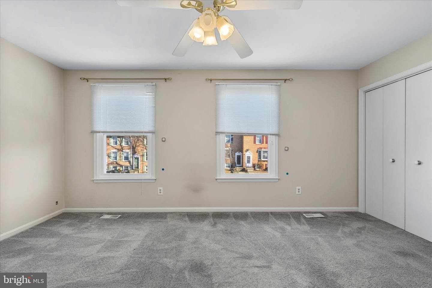 5816 Richardson Mews Square photo 21