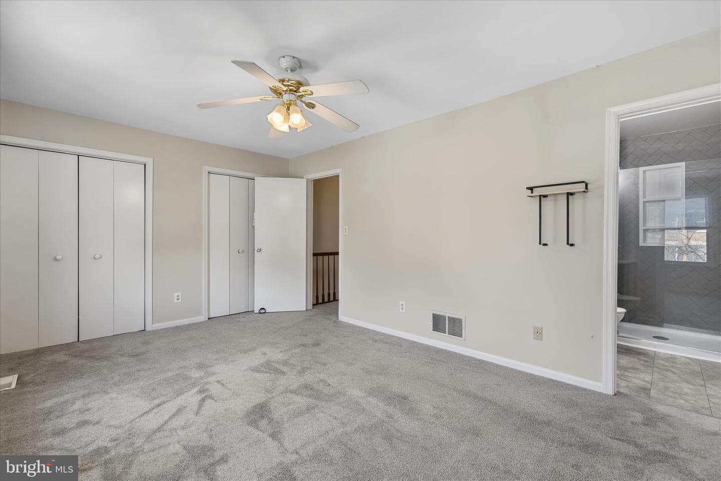 5816 Richardson Mews Square photo 22