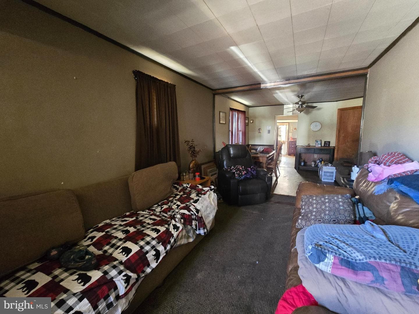 6909 Fait Avenue photo 3