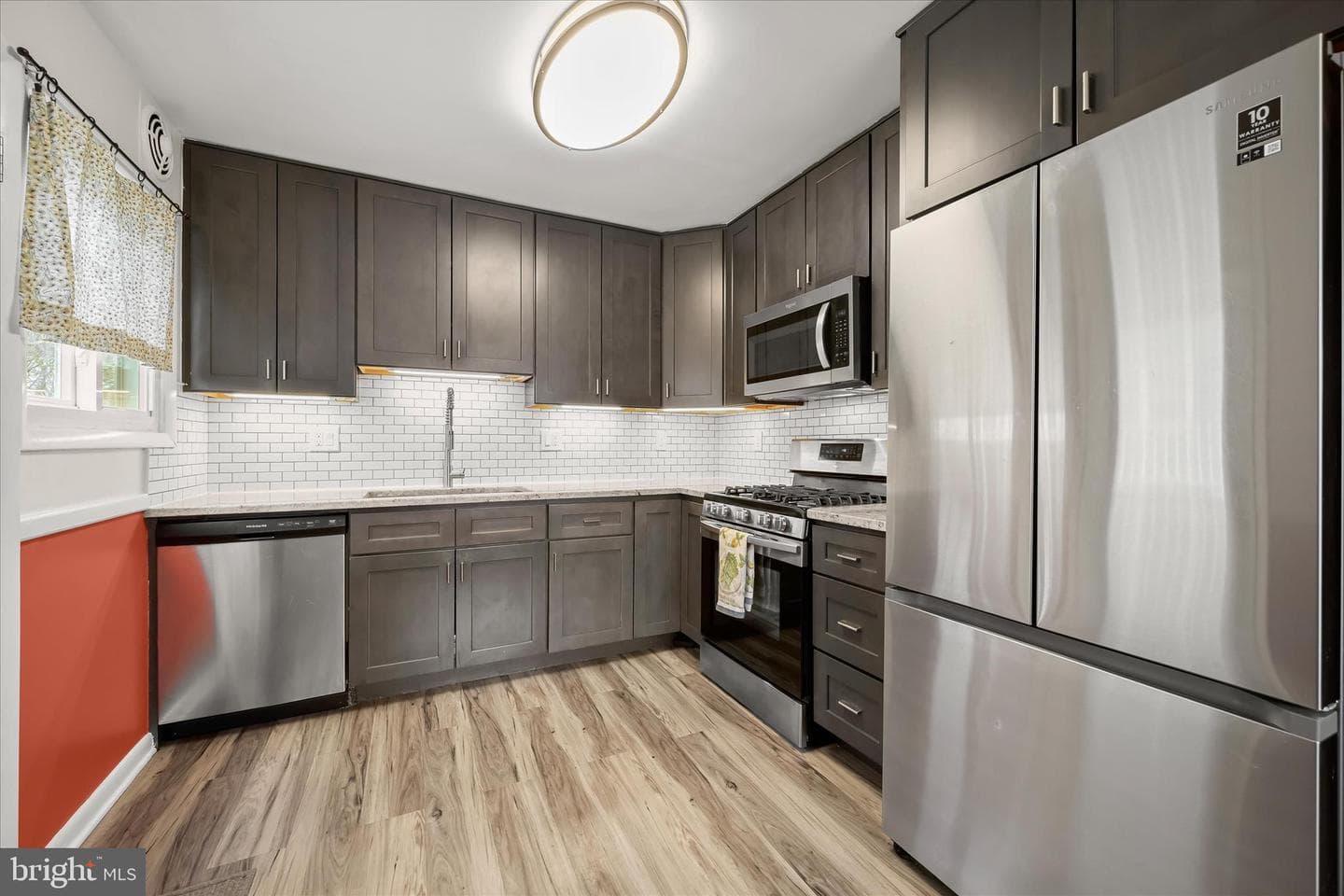 1204 Birch photo 10