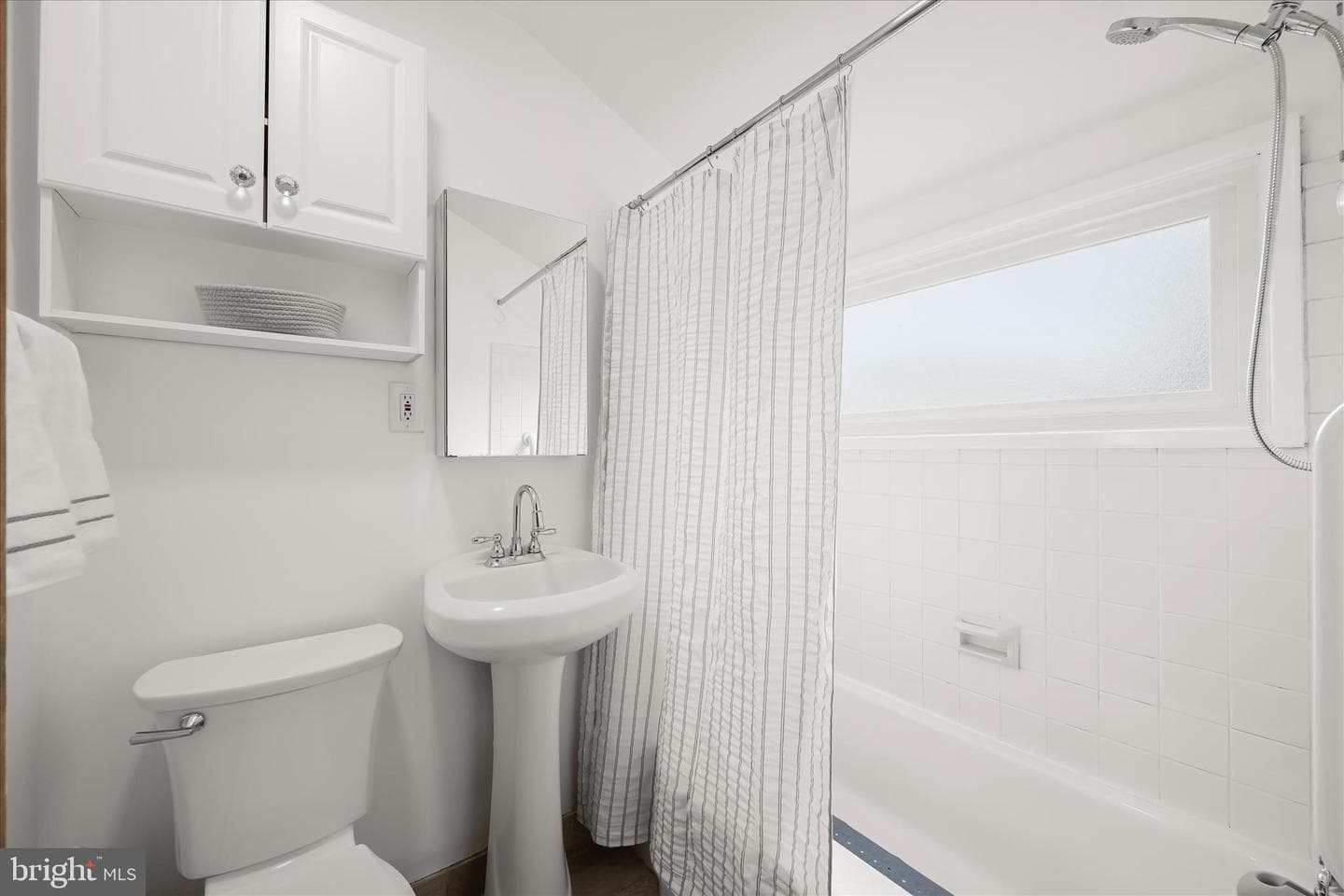 1204 Birch photo 28