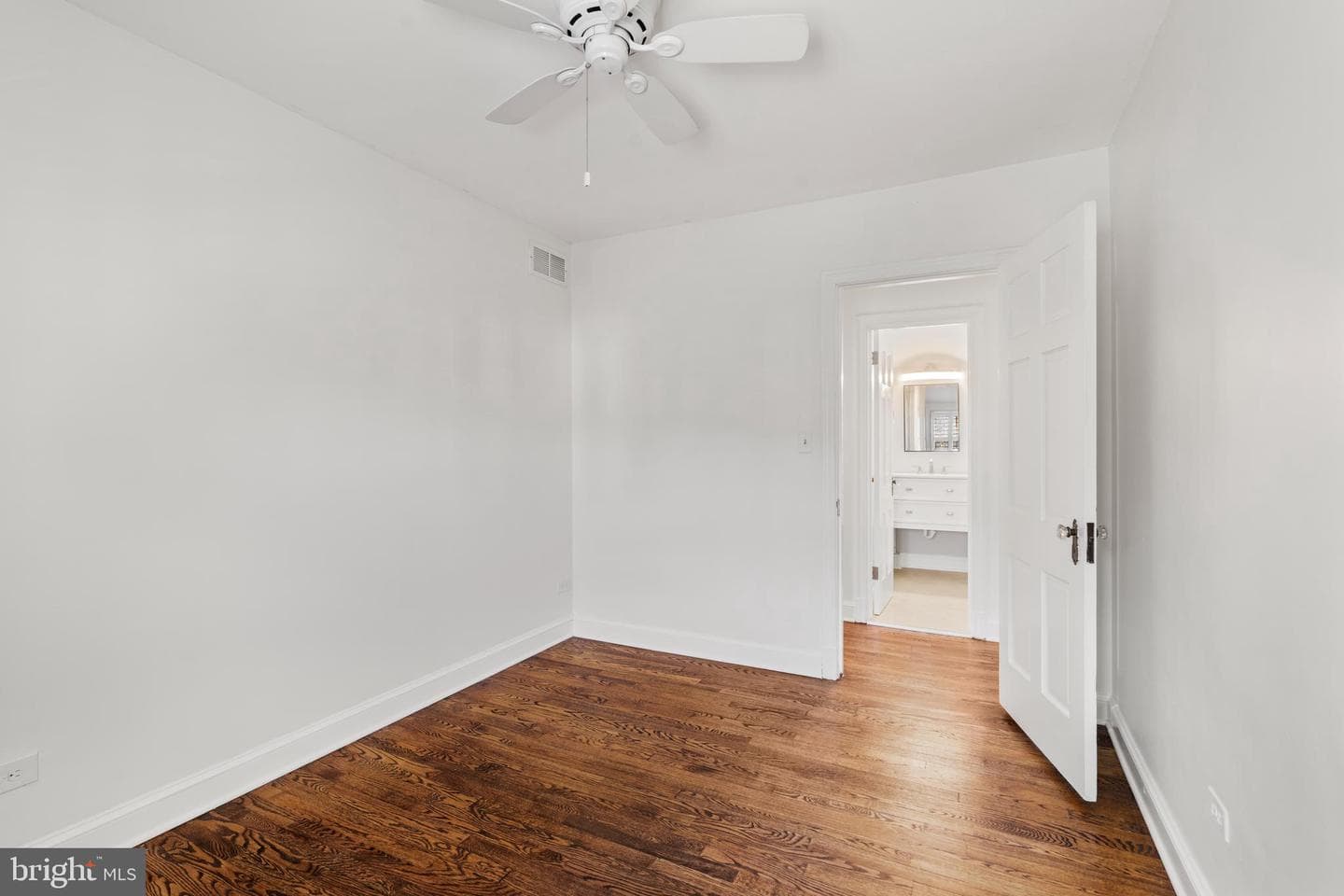 310 Worthington Road photo 30