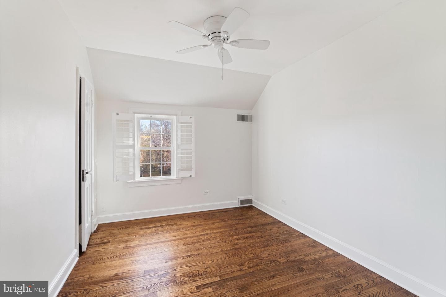 310 Worthington Road photo 31