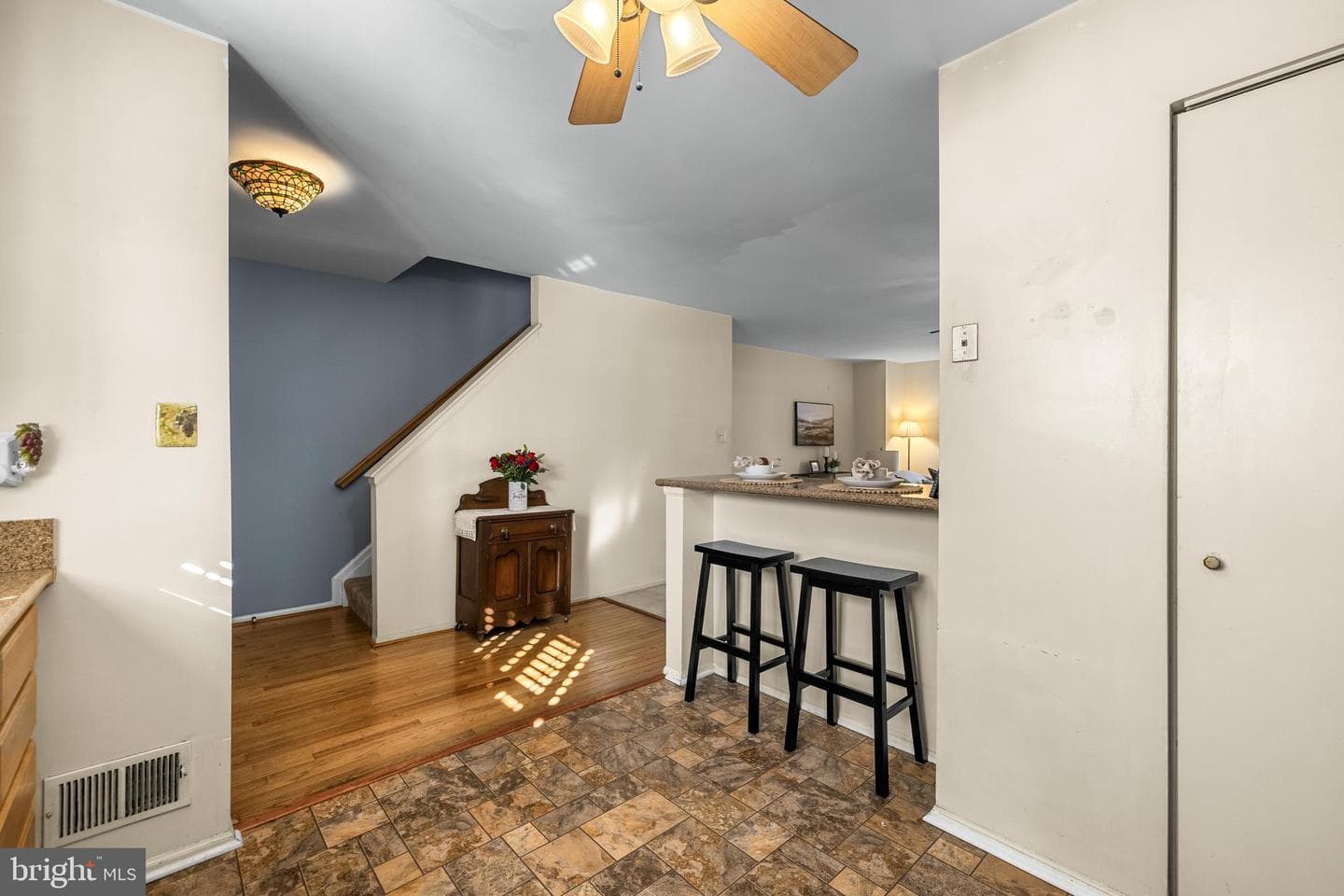 24 Boulder Court photo 6