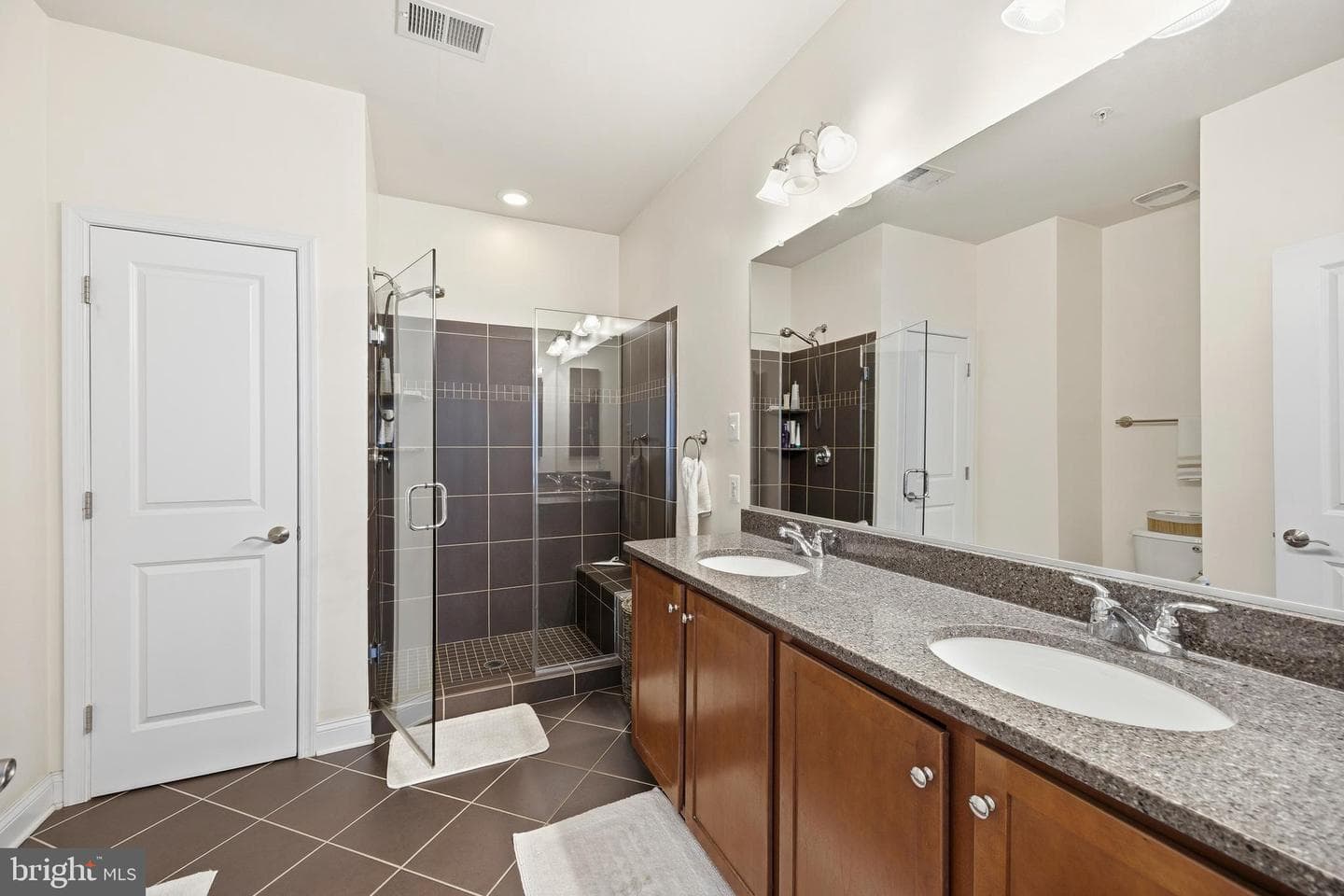 31 Meridian Lane photo 18