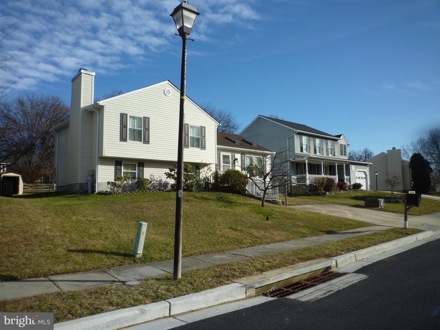 9809 Britinay Lane photo 4