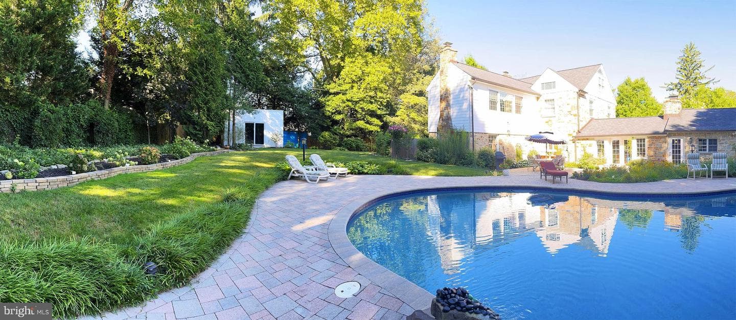 101 Thicket Road photo 16