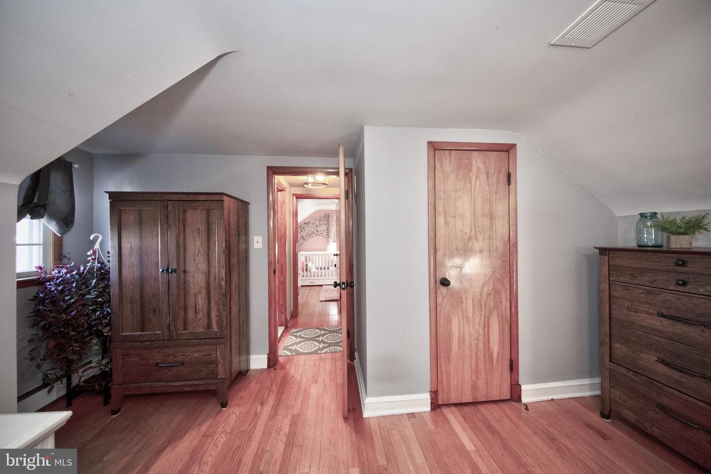 344 Ida Avenue photo 18