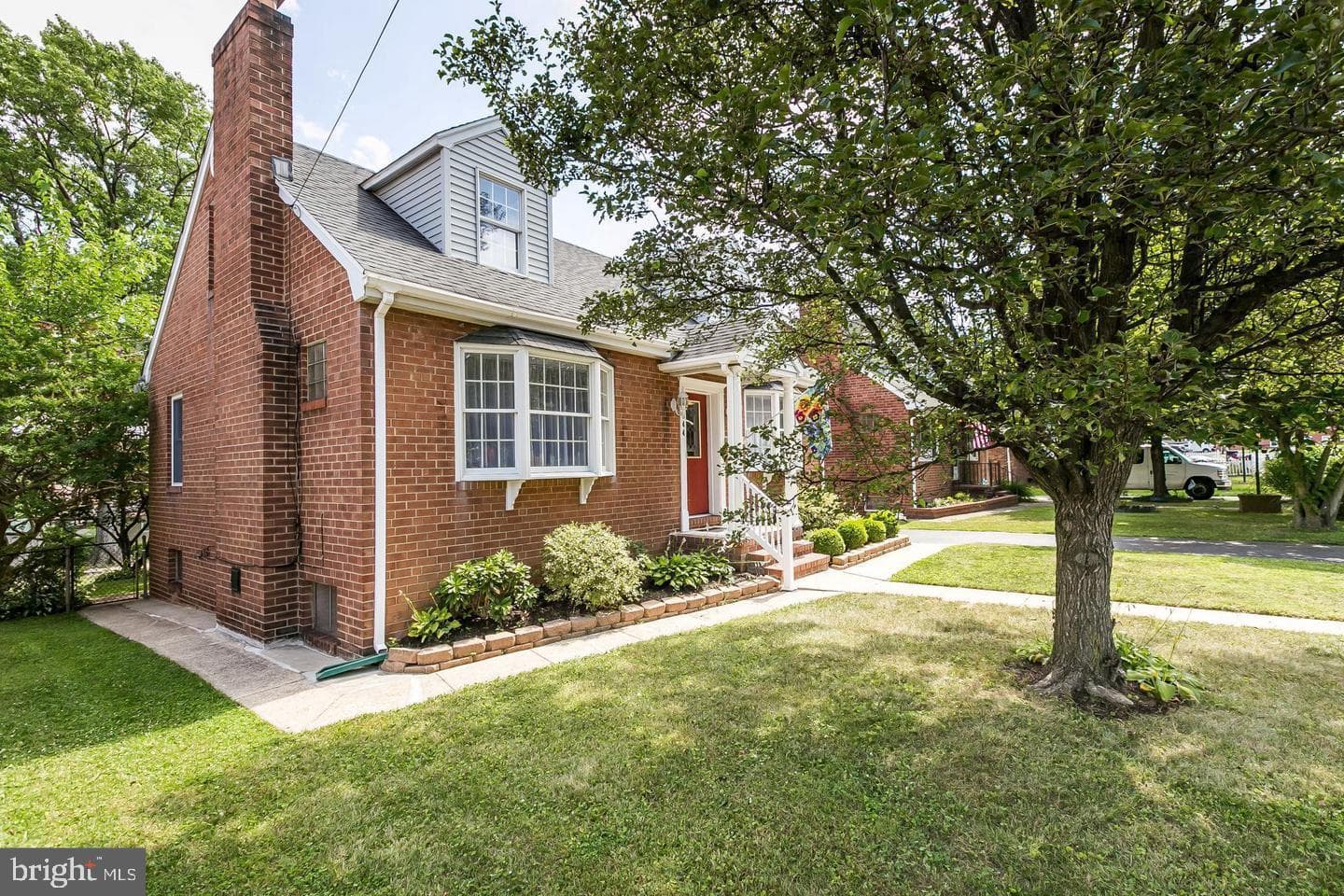 344 Ida Avenue photo 3
