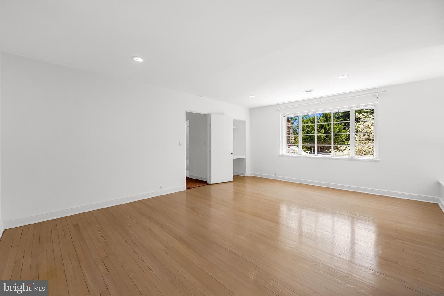 6 Meadow Road photo 48