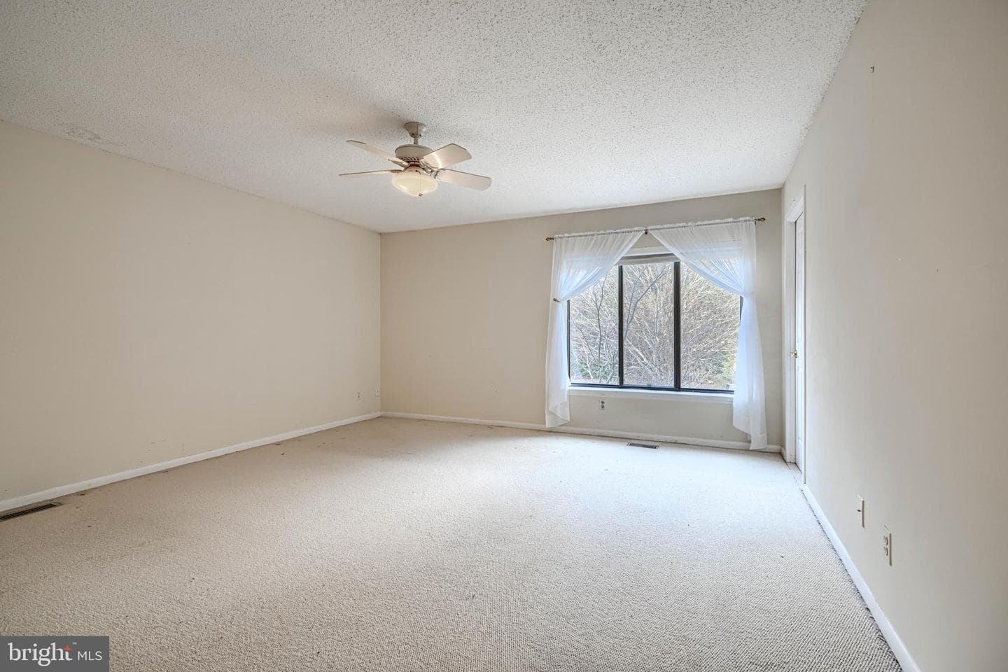 17 Oakhampton Drive photo 30