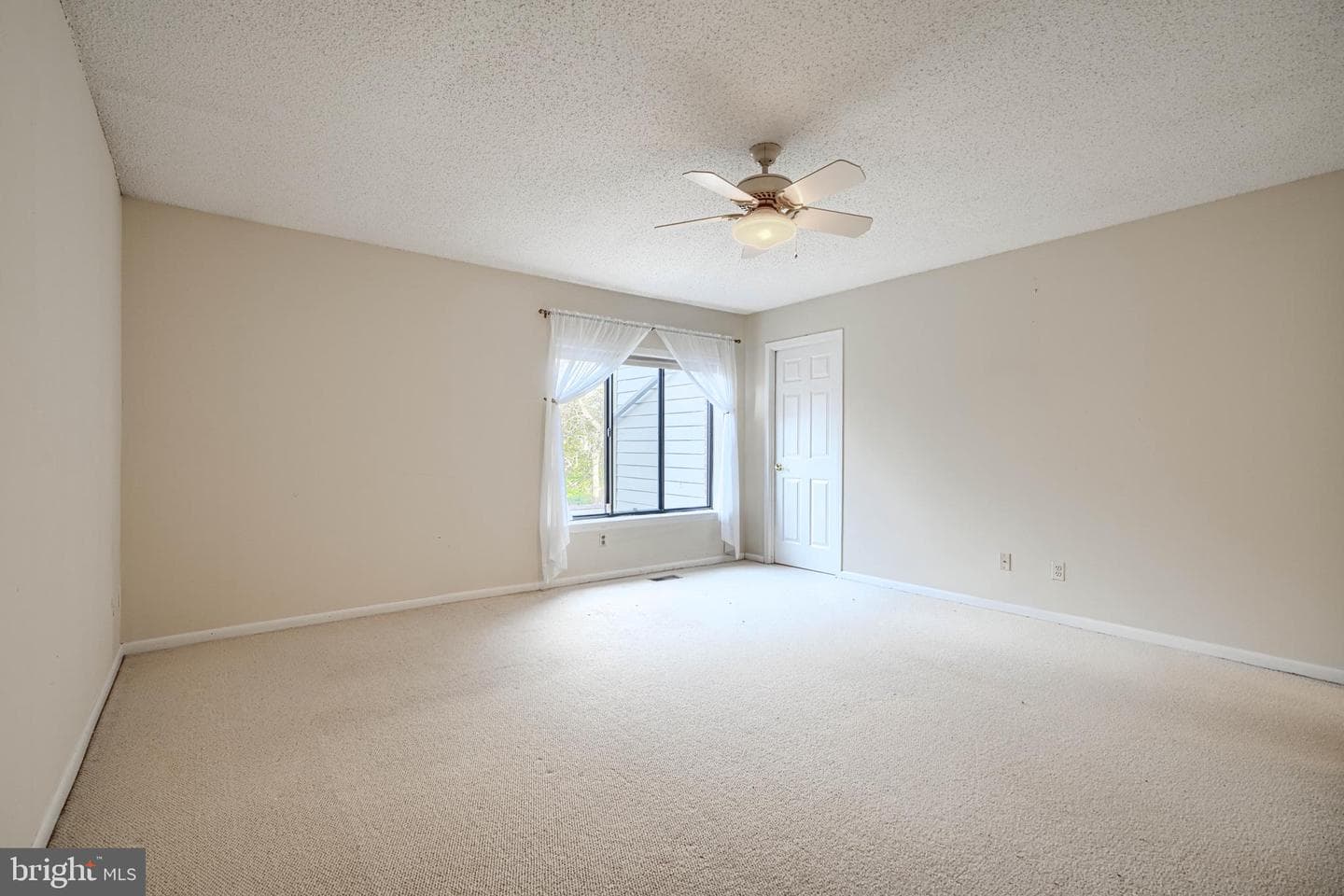 17 Oakhampton Drive photo 31