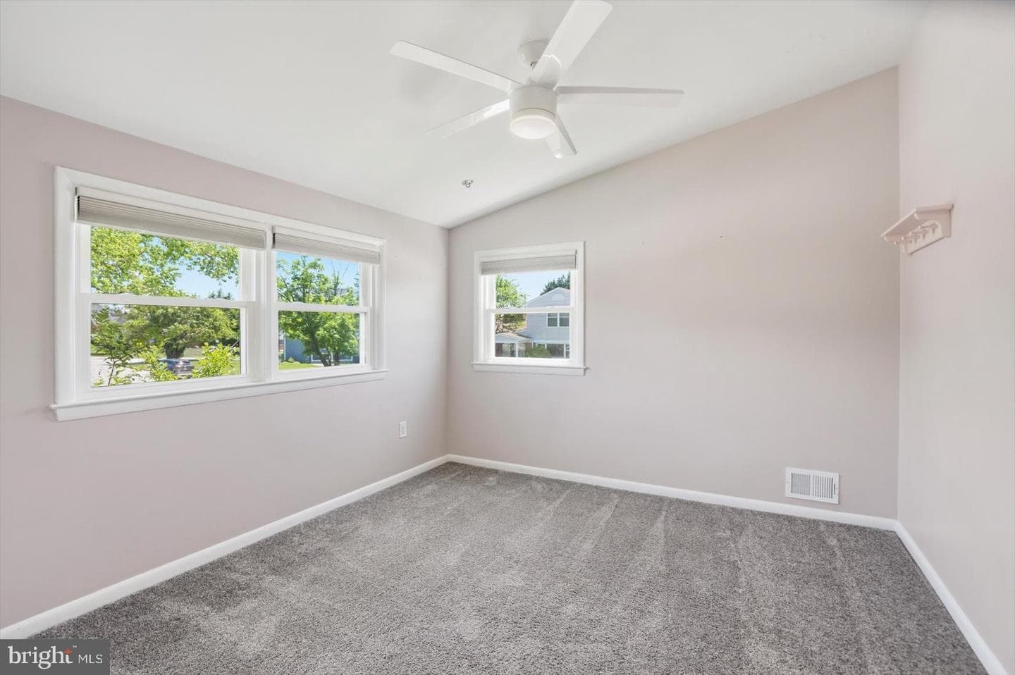 6600 Linco Avenue photo 32