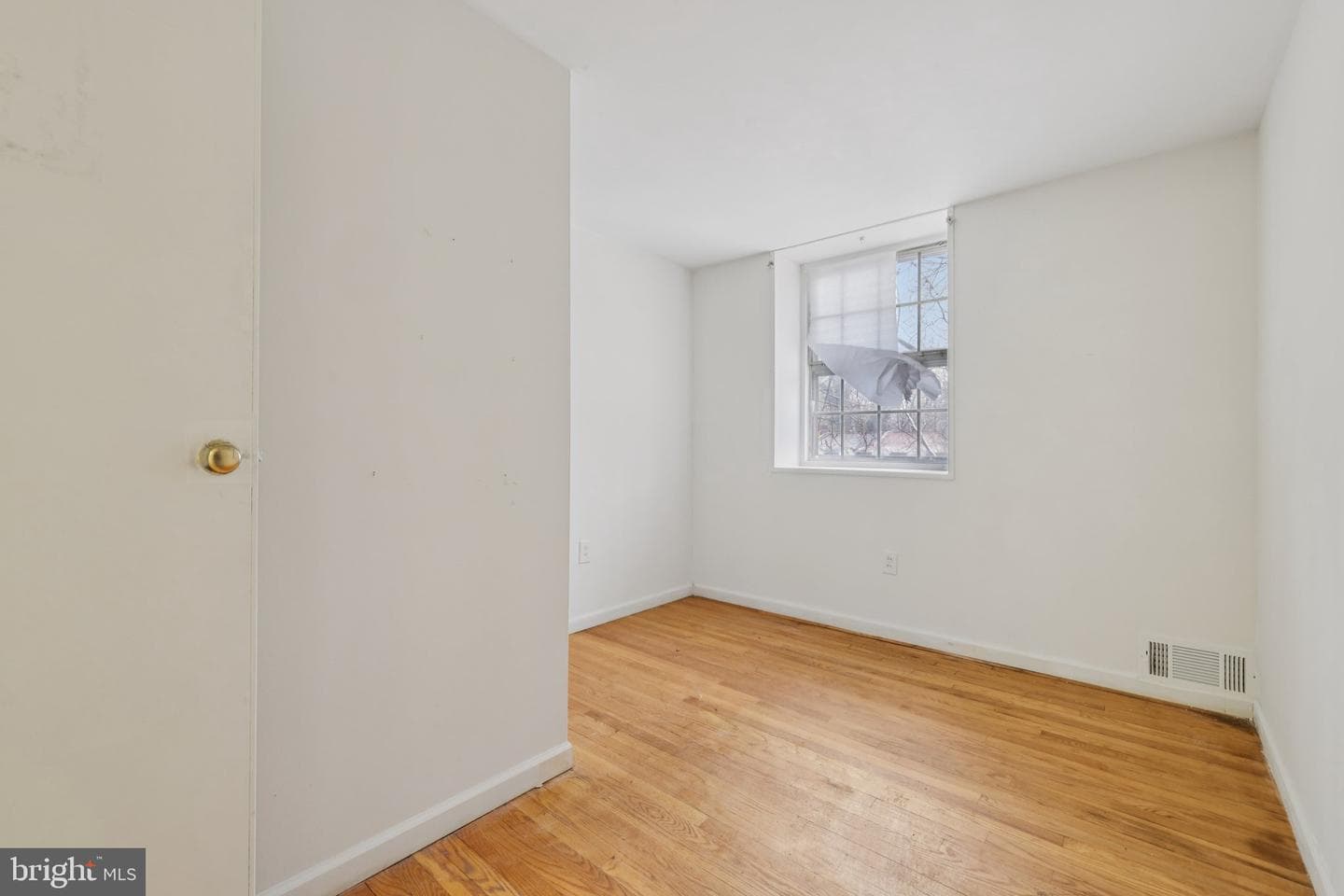 6415 Falkirk Road photo 12
