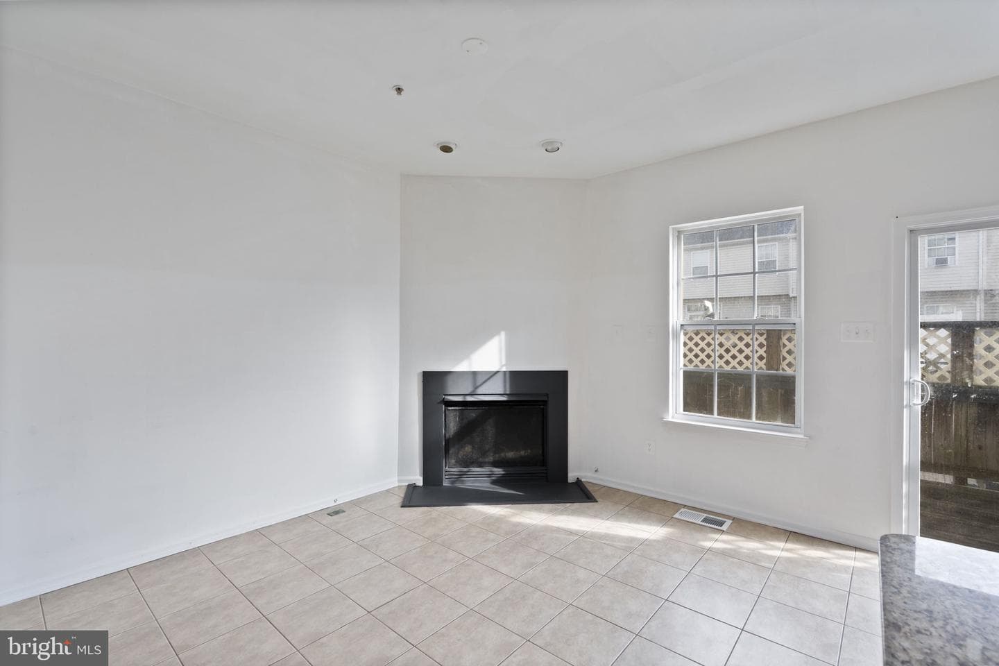 811 Middle River Road photo 17