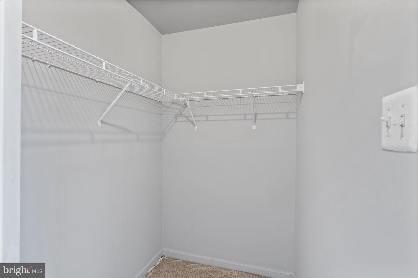 811 Middle River Road photo 25
