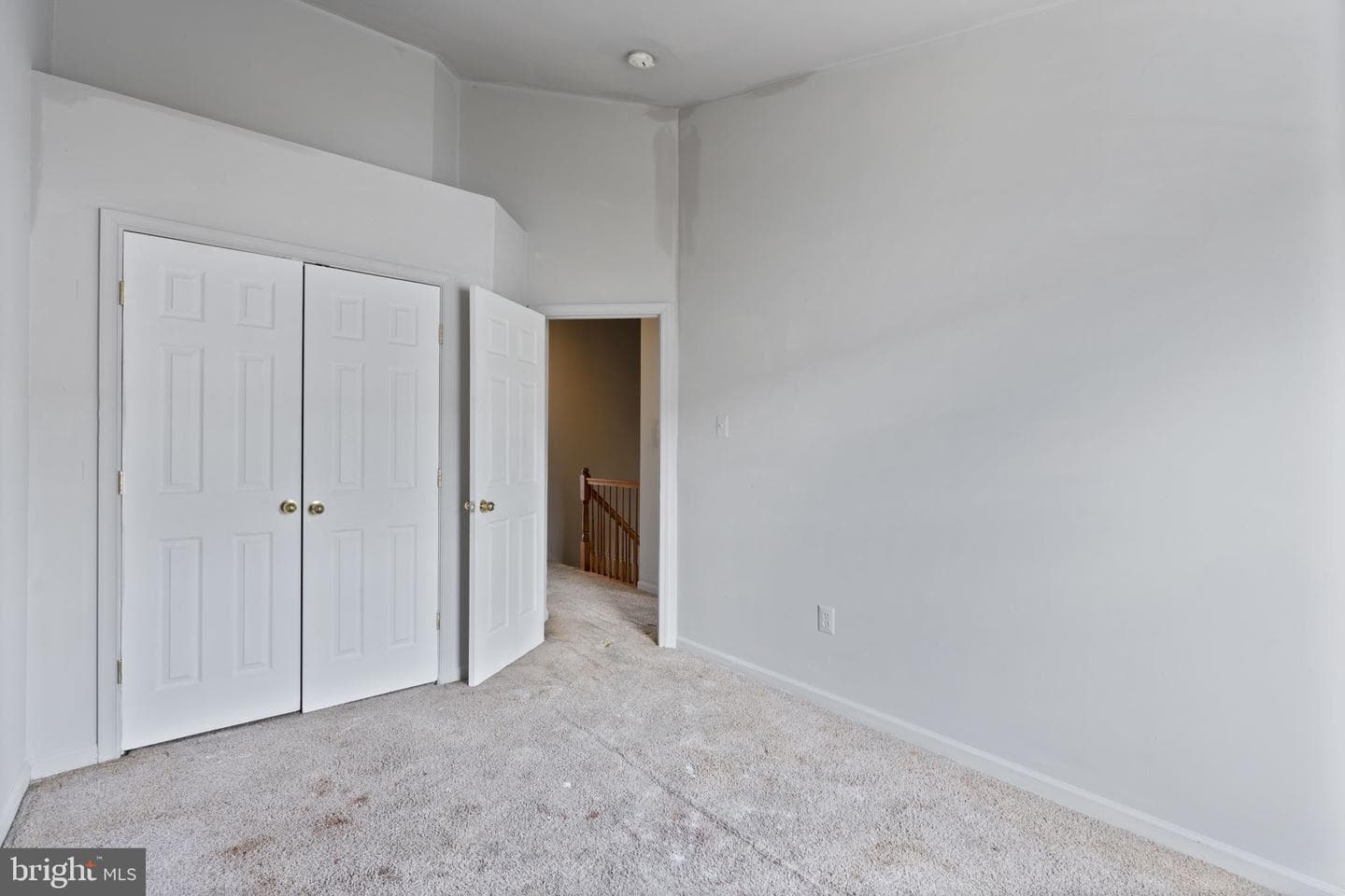 811 Middle River Road photo 33