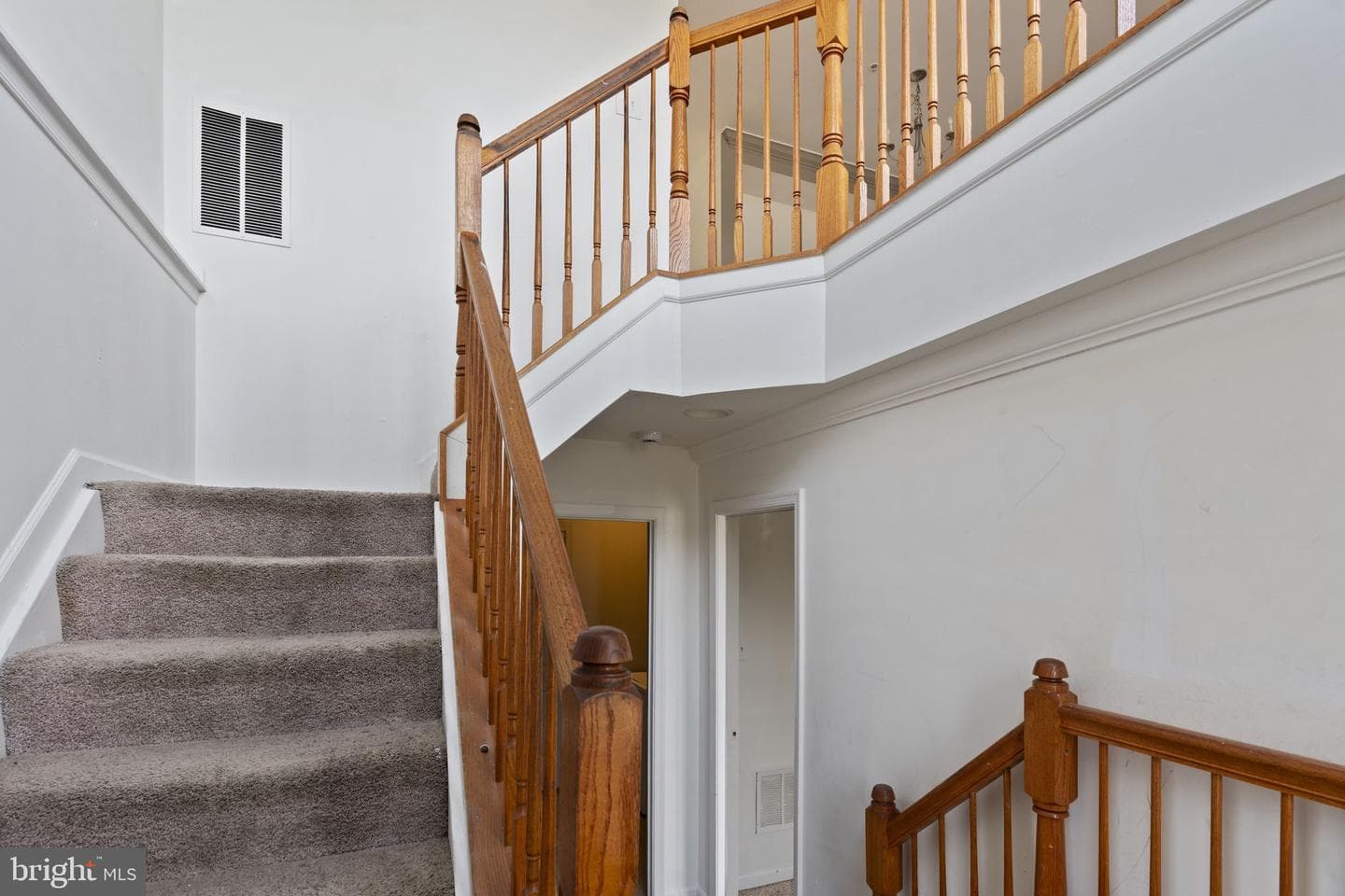811 Middle River Road photo 7