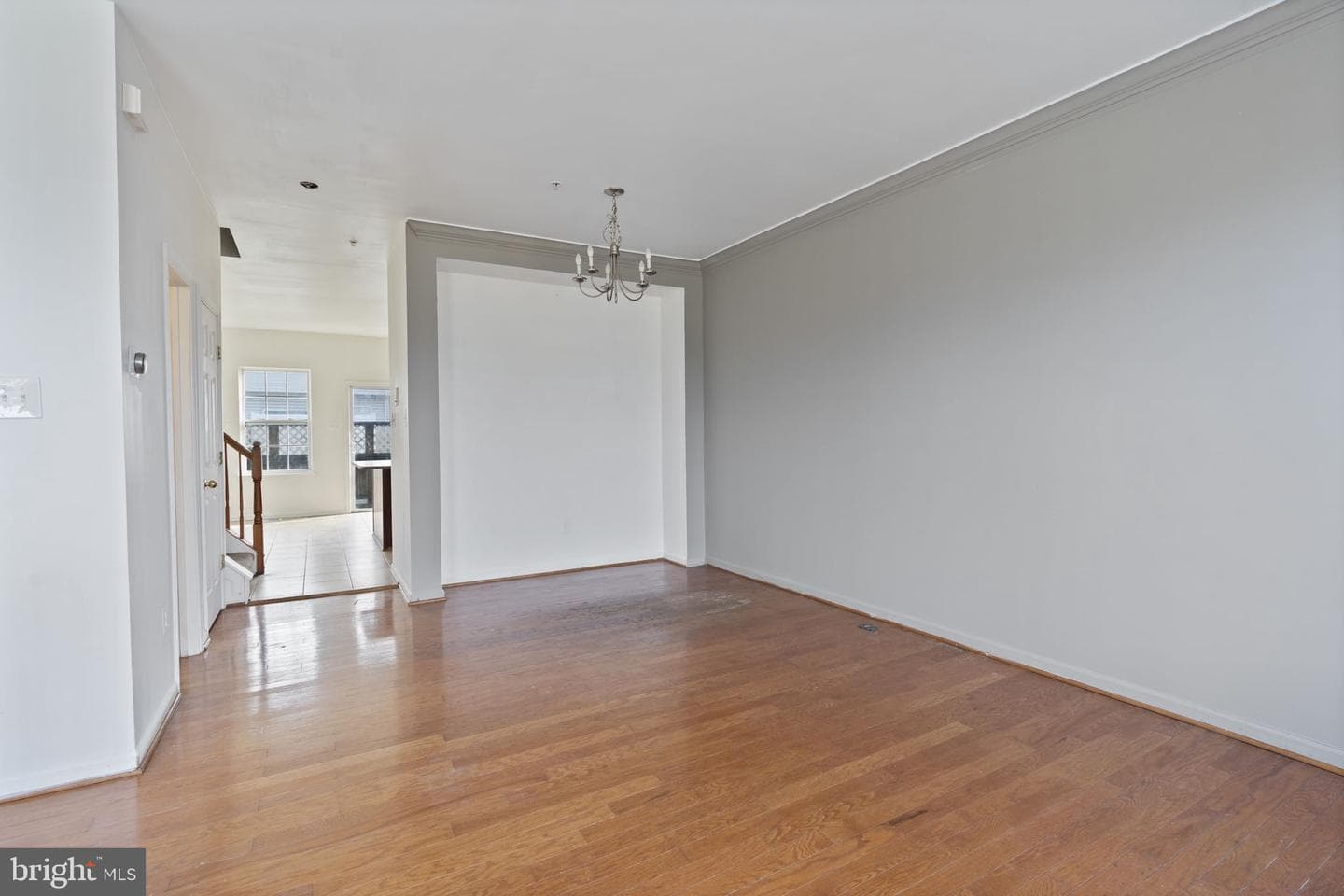 811 Middle River Road photo 9