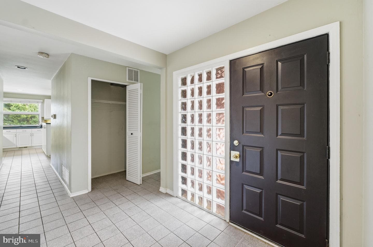 8 Peachtree Court photo 10