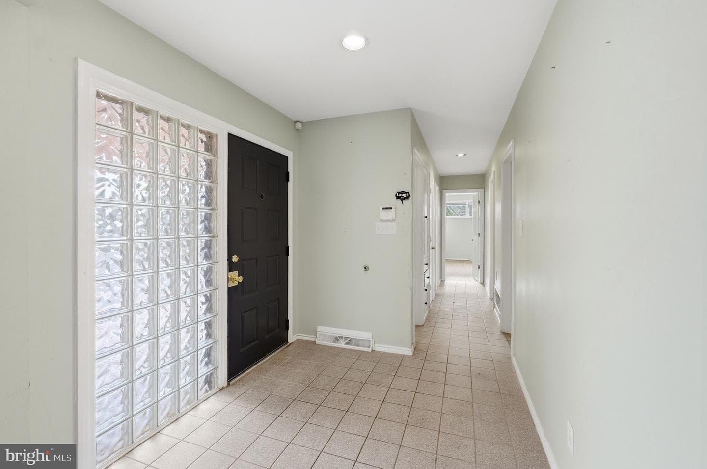 8 Peachtree Court photo 11