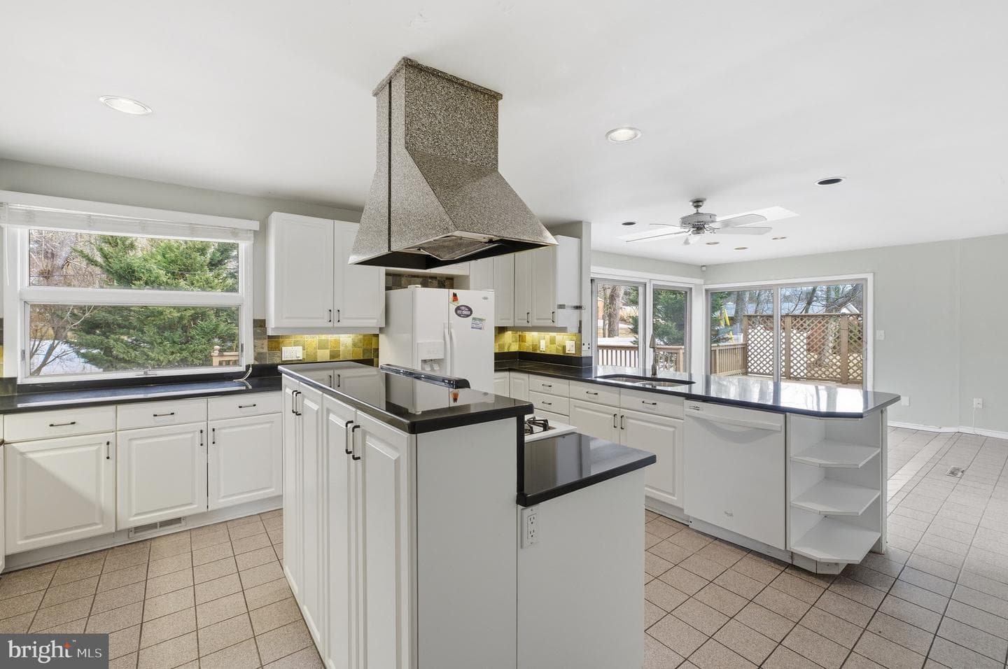 8 Peachtree Court photo 19