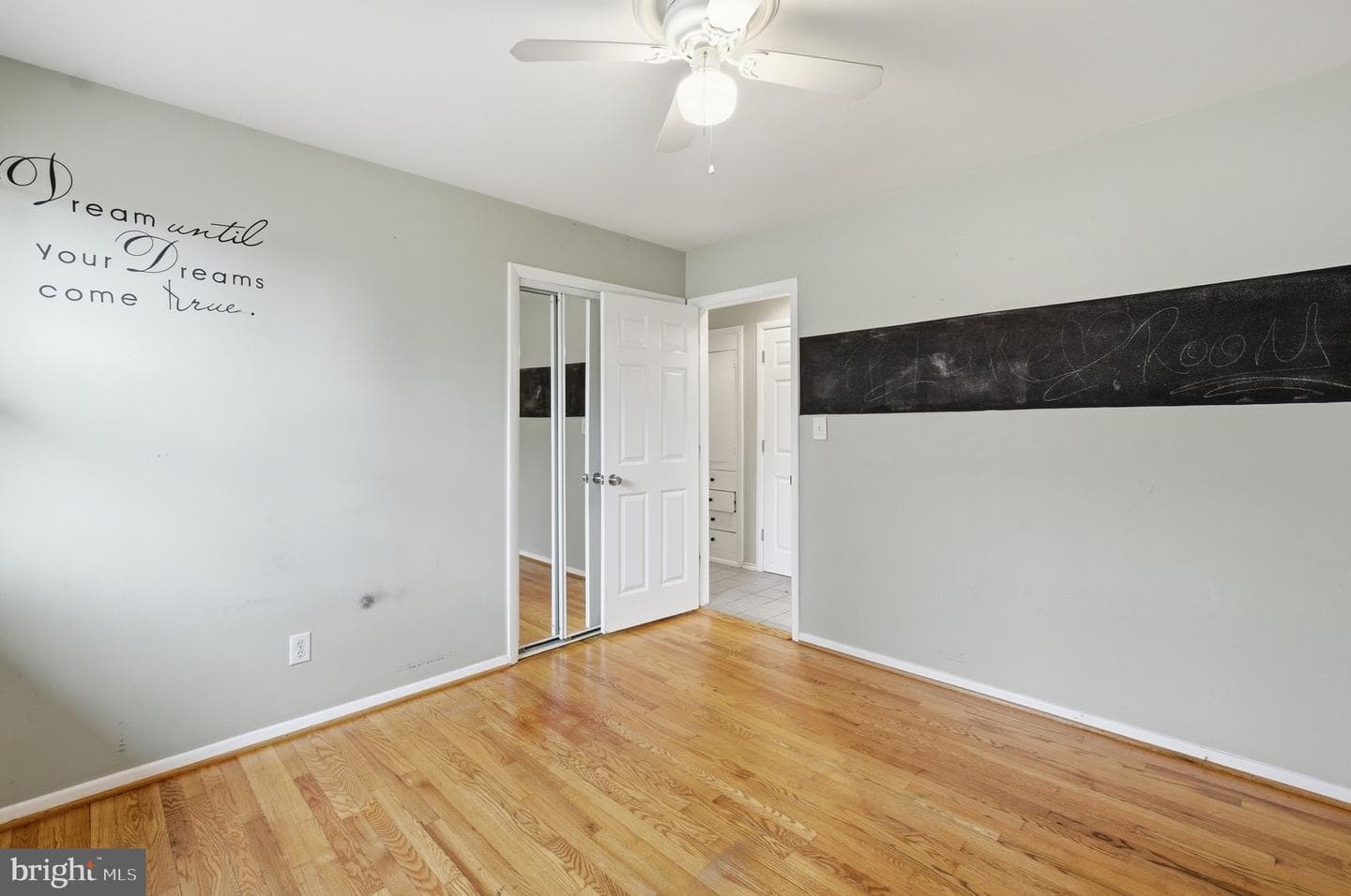 8 Peachtree Court photo 35