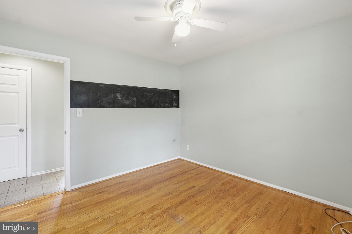8 Peachtree Court photo 36