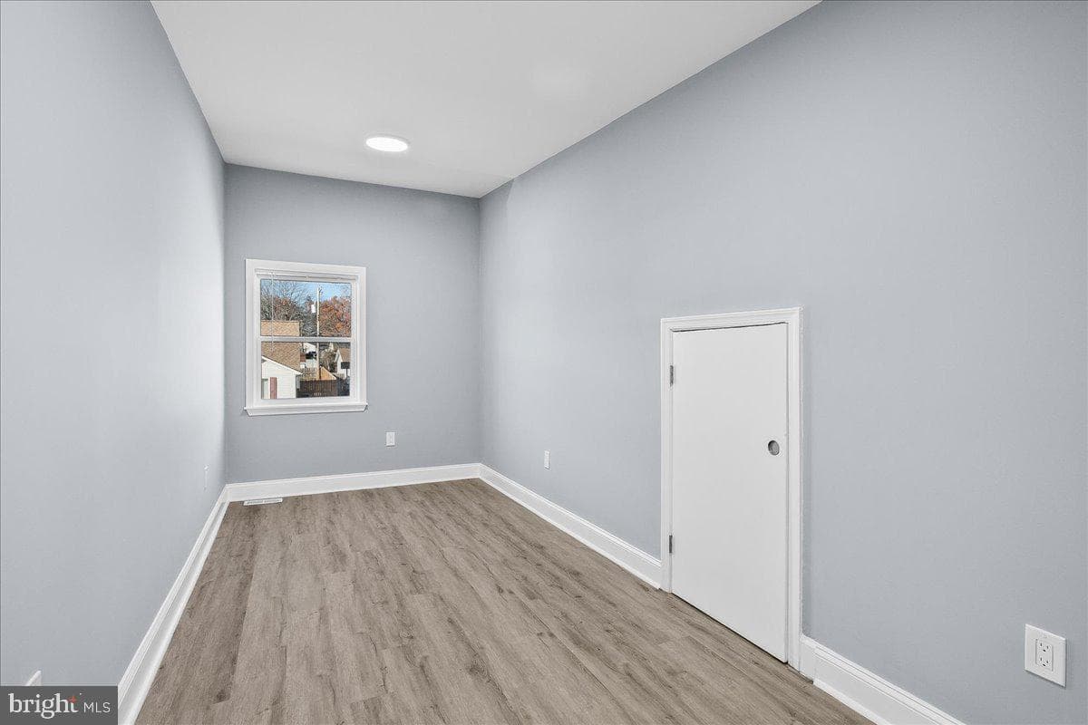 57 Transverse Avenue photo 28