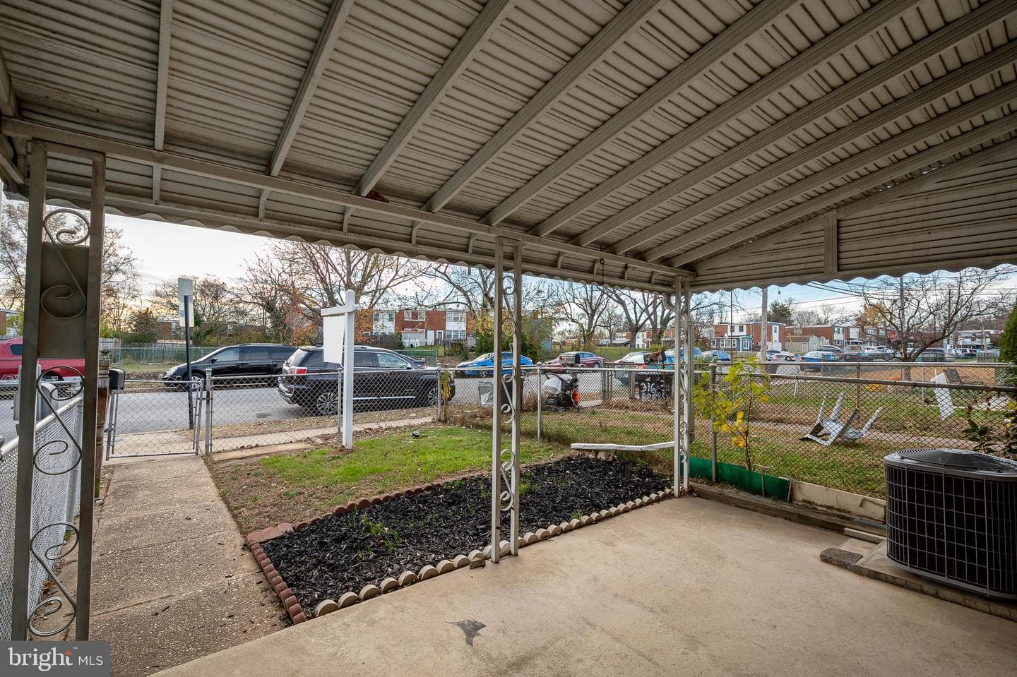 3167 Bero Road photo 3