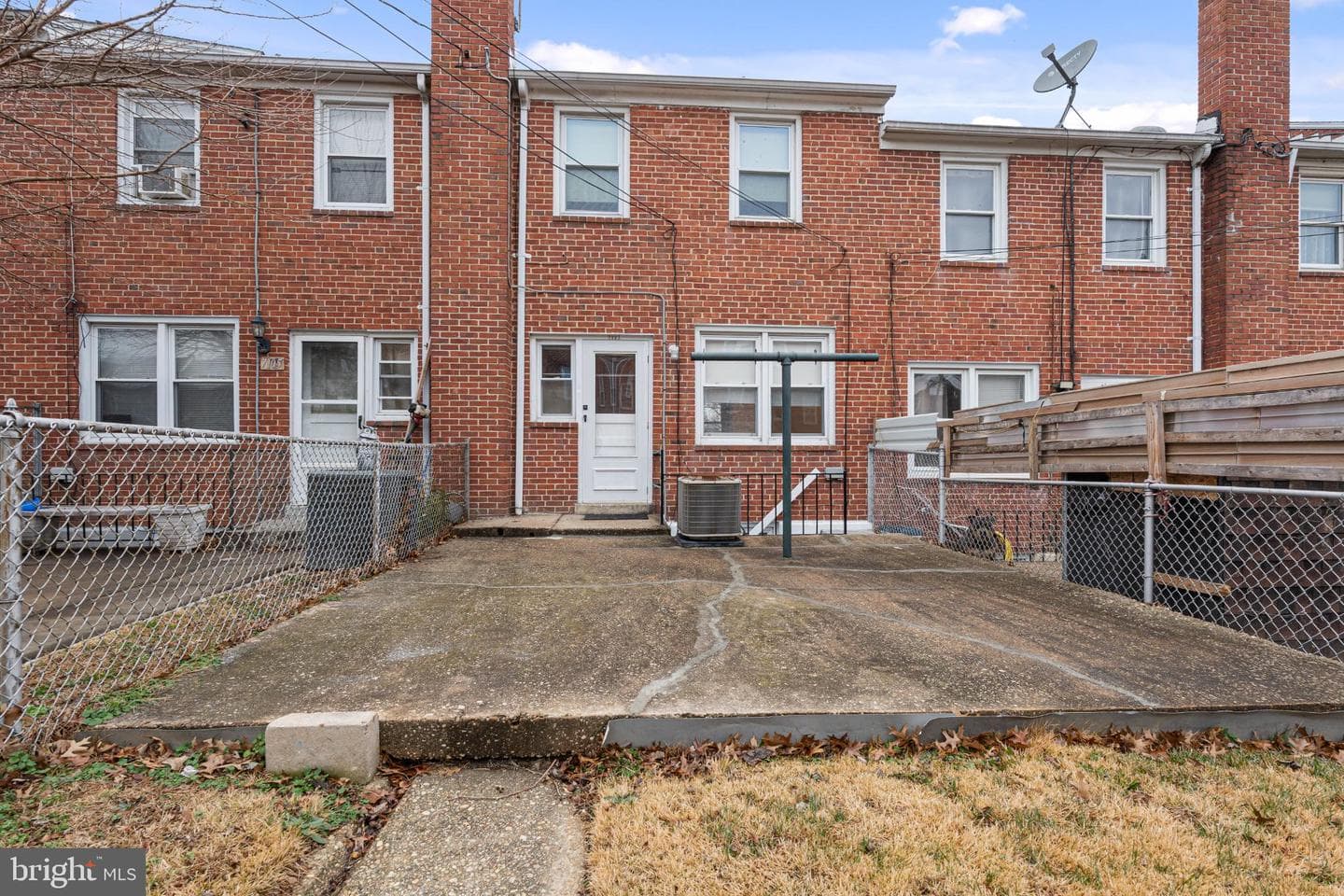 7107 Baltimore Street photo 13
