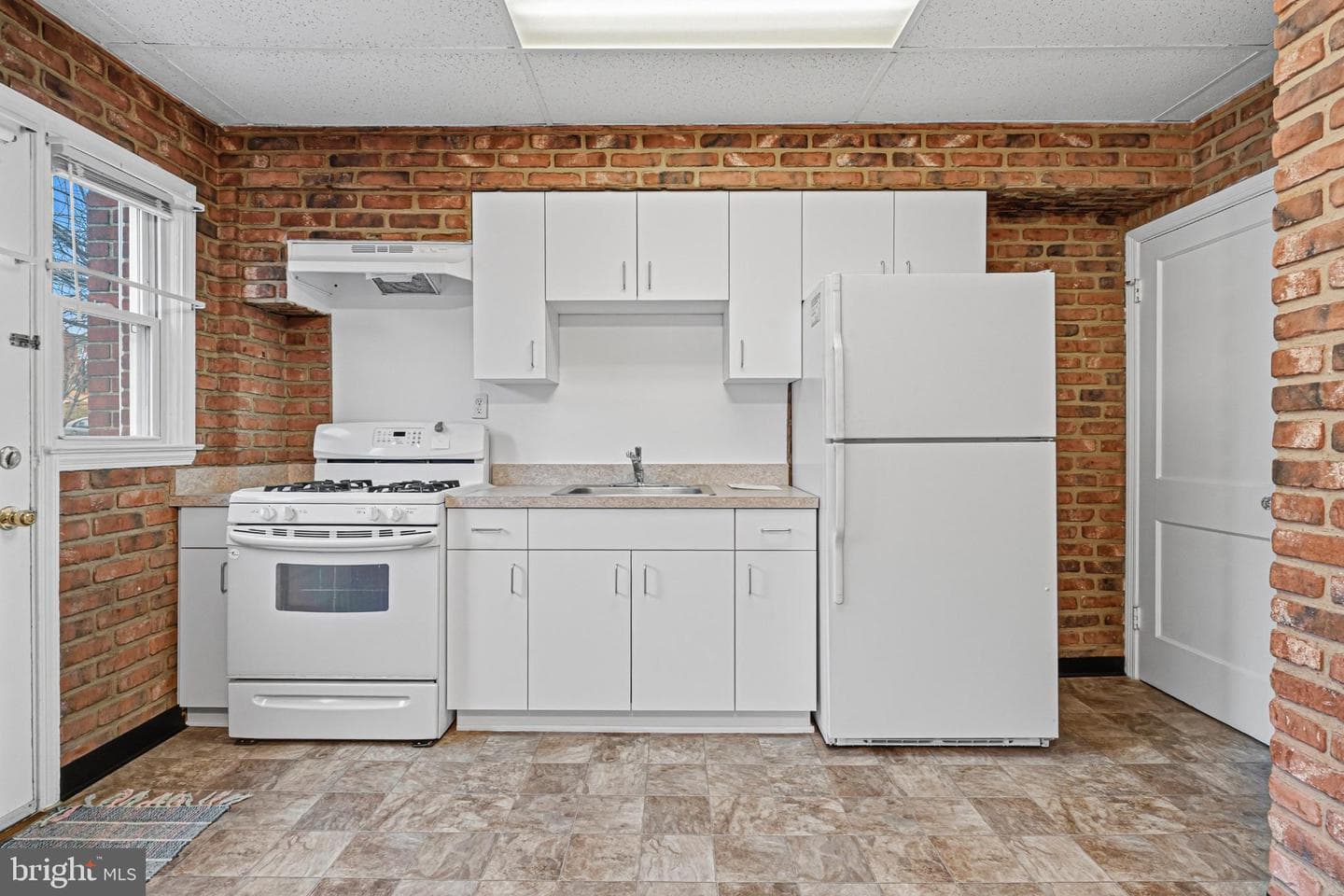 7107 Baltimore Street photo 8
