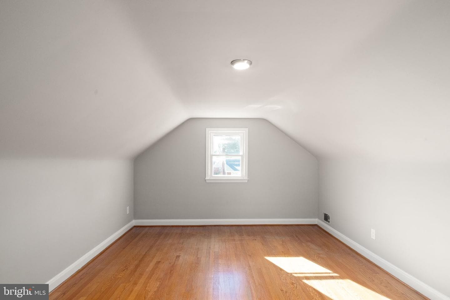 4410 Vale Drive photo 17