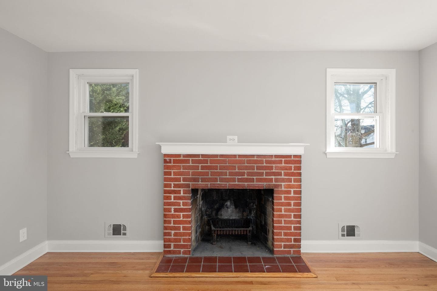4410 Vale Drive photo 3