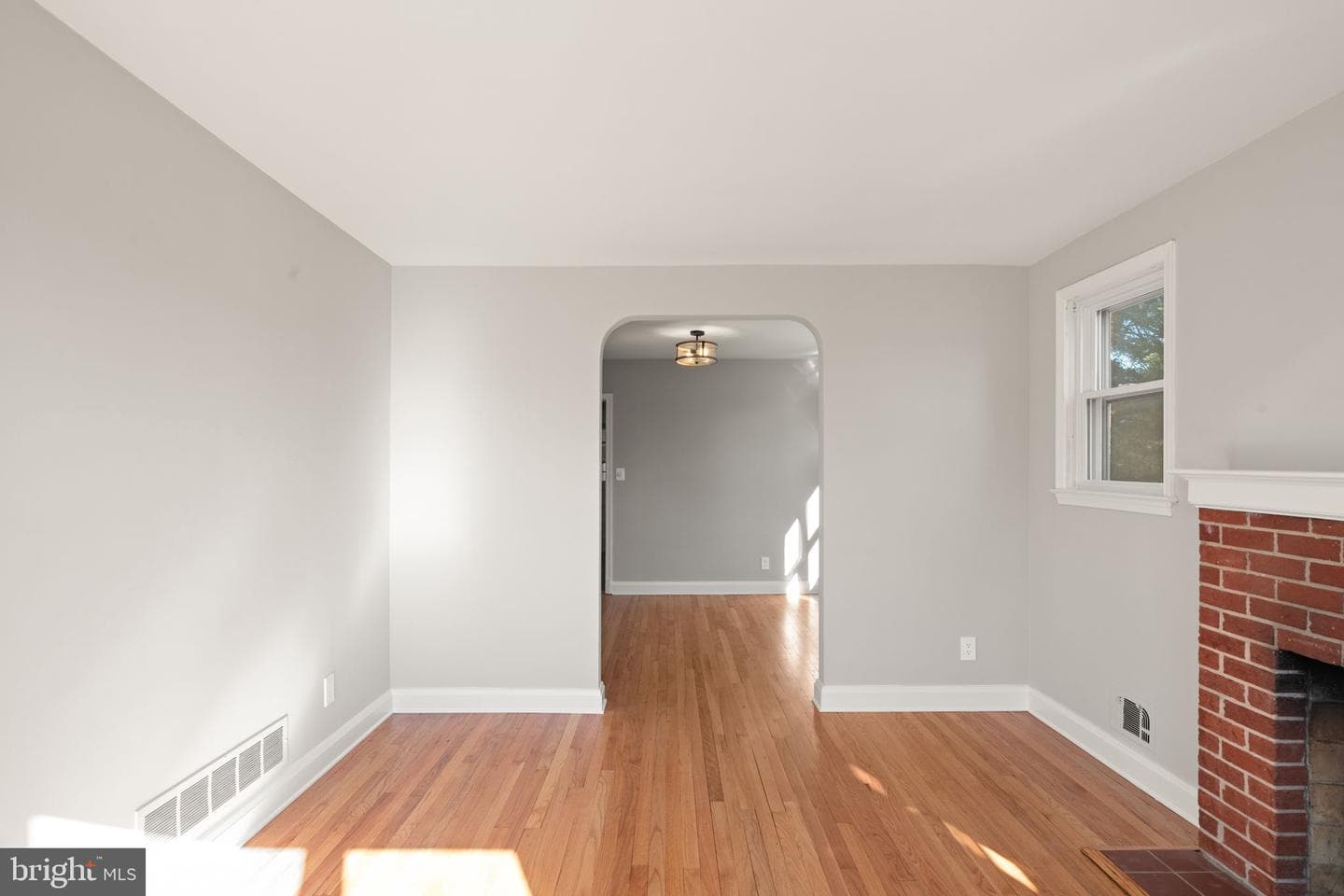 4410 Vale Drive photo 5