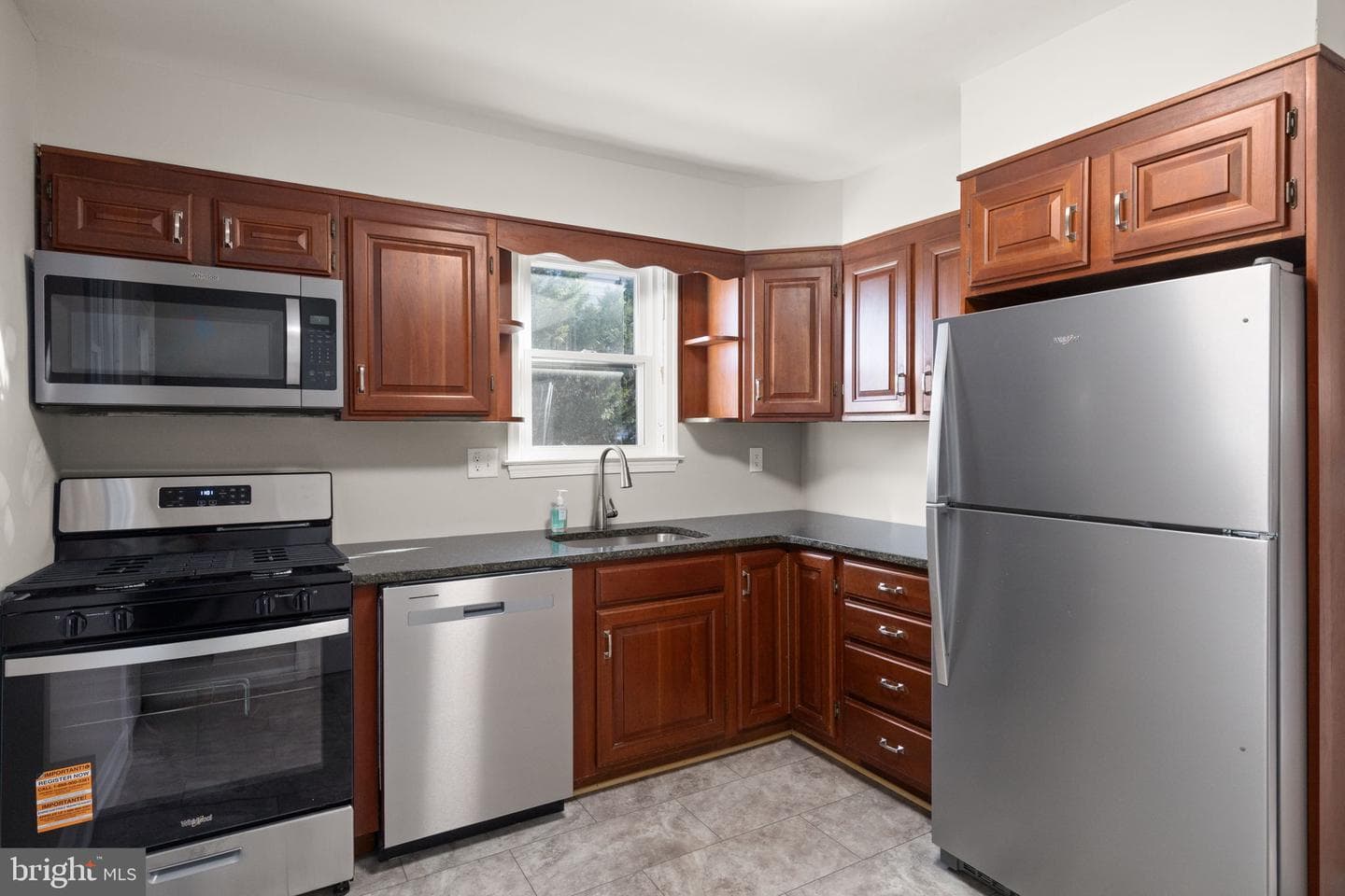 4410 Vale Drive photo 9