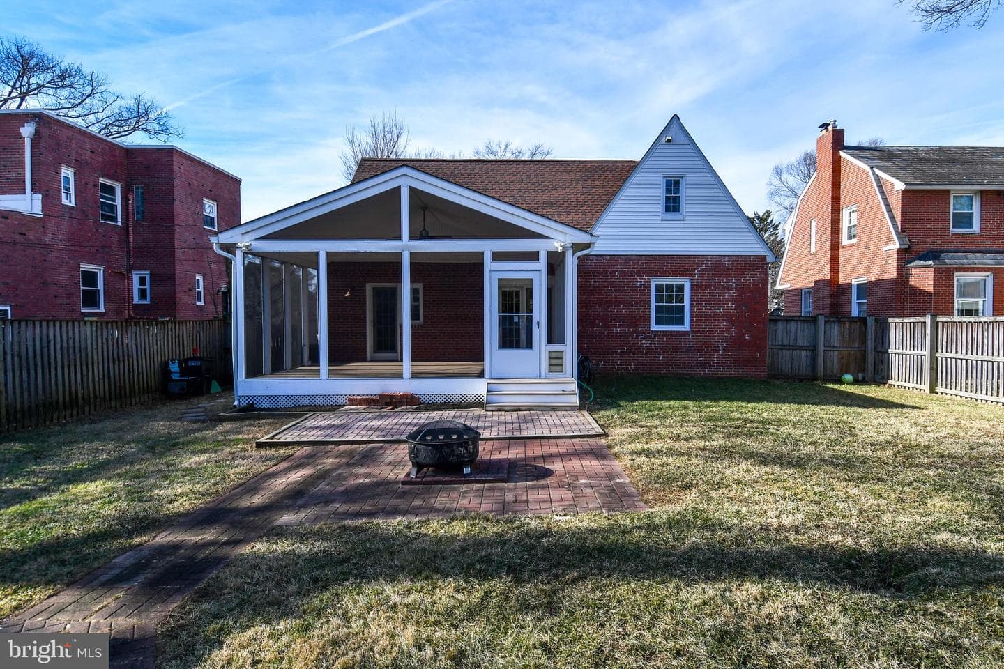 7907 Oakdale Avenue photo 2
