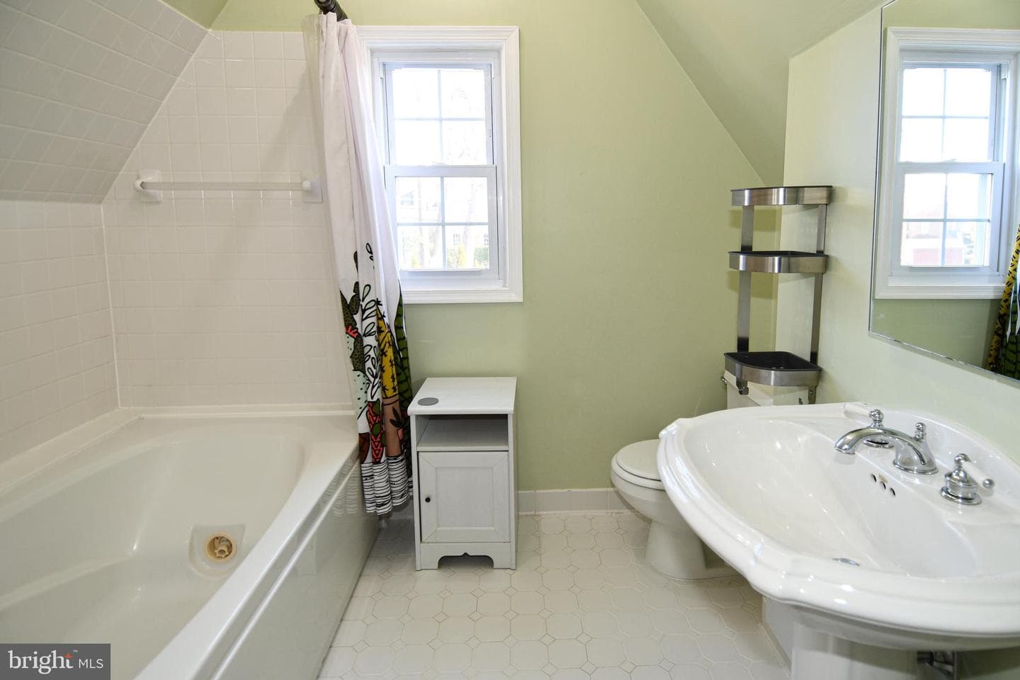 7907 Oakdale Avenue photo 23