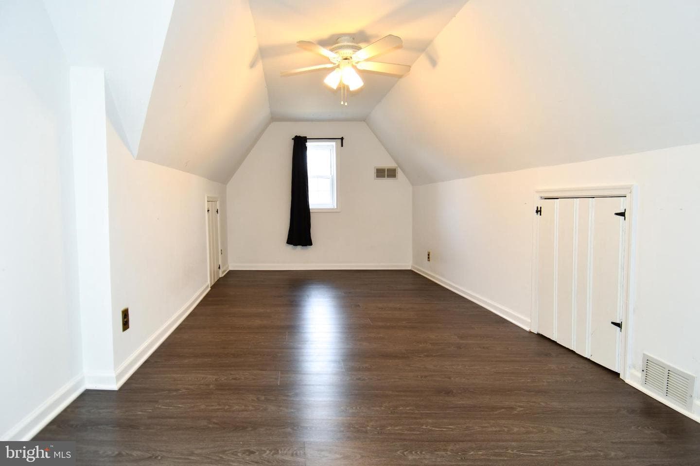 7907 Oakdale Avenue photo 26