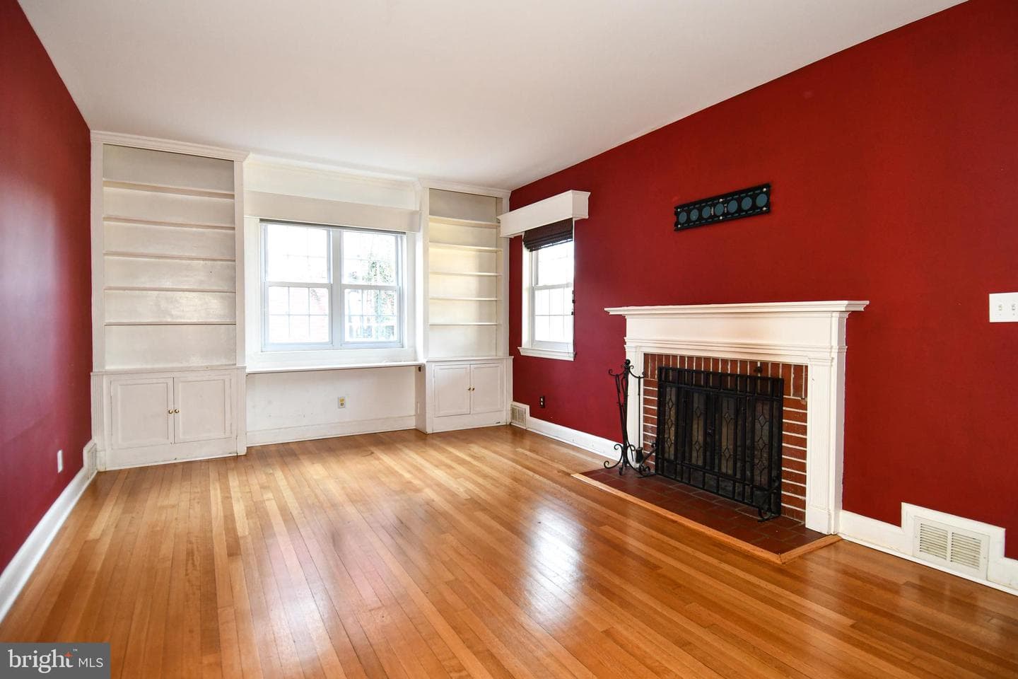 7907 Oakdale Avenue photo 4