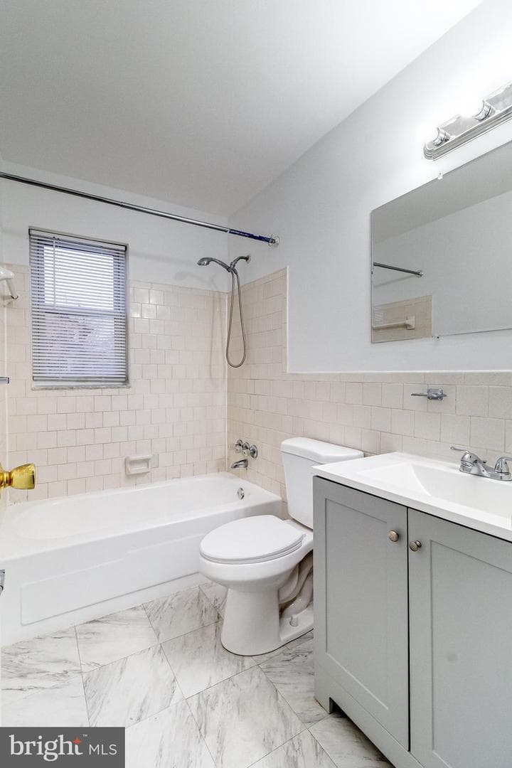 783 Seawall Road photo 10